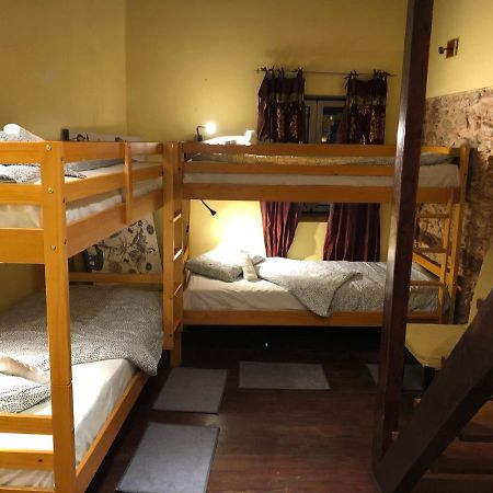 Pequeno Hostel リスボン エクステリア 写真